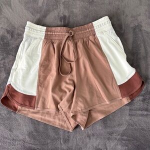 Abercrombie & Fitch Women's Colorblock Athletic Shorts - Cream and Brown
